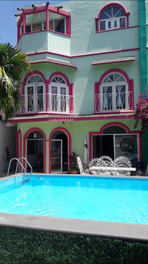 Hostel Quetzal Cancun Exterior photo
